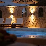 Terrestre Villa *