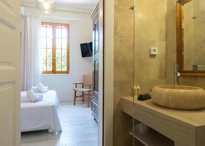 Terrestre Villa Lakíthra